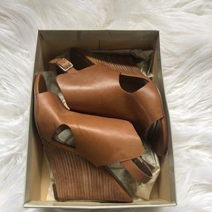BCBG heels